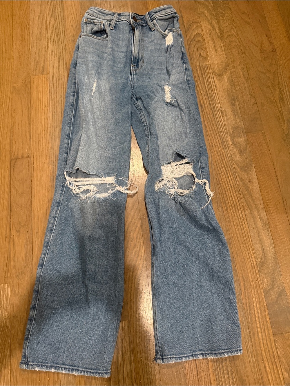 Ultra High-Rise Dad_Distressed Women’s Jeans - Light Blue